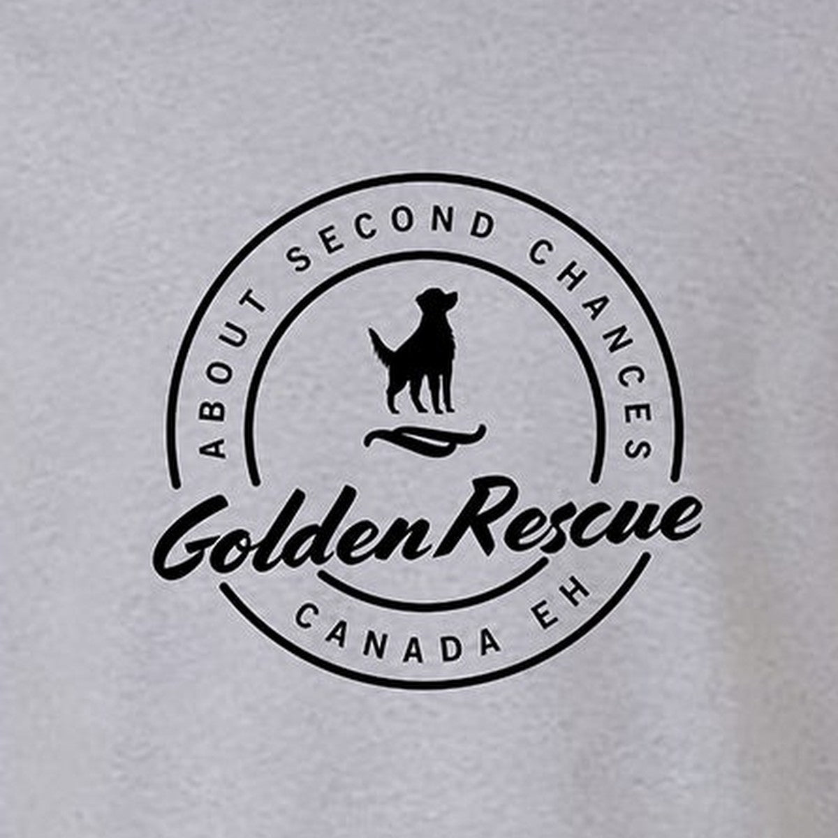Tee, Golden Rescue Crest, Light grey, saying close-up